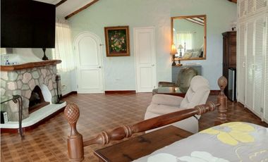 Finca en venta  de 1.8 hectáreas en El Valle de Antón (BO)