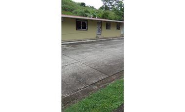 SE VENDE CASA  PRADERAS DE SAN LORENZO