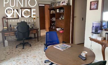 La Herradura.- Casa en venta, ideal para modernizar.