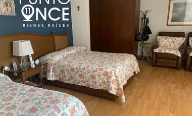 La Herradura.- Casa en venta, ideal para modernizar.