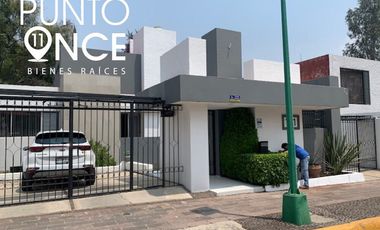 La Herradura.- Casa en venta, ideal para modernizar.