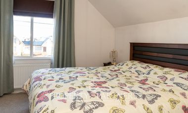 ¡Excelente casa con departamento independiente!