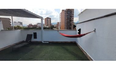 ARRIENDO APARTAMENTO AMOBLADO CON TERRAZA EN LAURELES ESTADIO