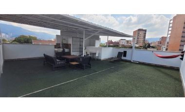 ARRIENDO APARTAMENTO AMOBLADO CON TERRAZA EN LAURELES ESTADIO