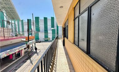 Edificio en Zacatepec Morelos comercial en esquina