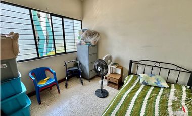 Edificio en Zacatepec Morelos comercial en esquina