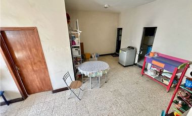 Edificio en Zacatepec Morelos comercial en esquina