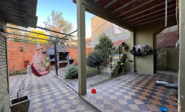 VENTA PH 3 AMBIENTES CON PATIO COCHERA Y PARRILLA