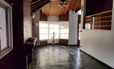 ALQUILER CASA 5 AMB BARRIO 