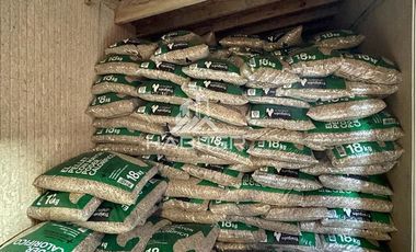 Terreno Construccion  en Venta en Casa 2 pisos mas 8 cabañas estudio ideal para Hotel Boutique - Restobar a minutos del centro de Pucón