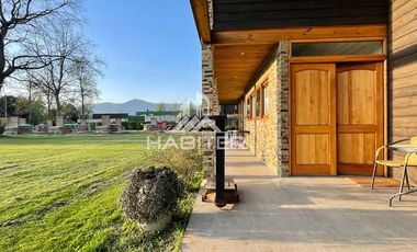 Terreno Construccion  en Venta en Casa 2 pisos mas 8 cabañas estudio ideal para Hotel Boutique - Restobar a minutos del centro de Pucón