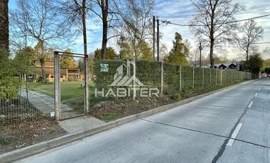 Terreno Construccion  en Venta en Casa 2 pisos mas 8 cabañas estudio ideal para Hotel Boutique - Restobar a minutos del centro de Pucón