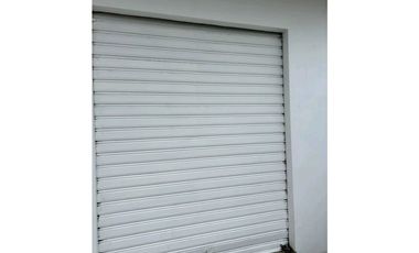 Vendo amplia casa en Duran 2 pisos y garaje