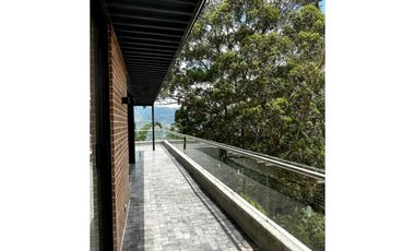 HERMOSO DUPLEX LOMA DEL ESCOBERO CON HERMOSA VISTA Y TERRAZA