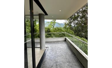 HERMOSO DUPLEX LOMA DEL ESCOBERO CON HERMOSA VISTA Y TERRAZA