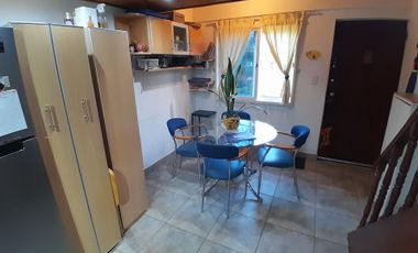 VENTA CASA 2 AMB DOBLE INGRESO MONTE GRANDE