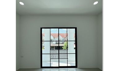 2 Bedroom Townhouse for sale in Lat Sawai, Pathum Thani