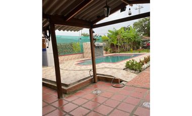 Finca de 553m2 con piscina en venta Santa Elena El Cerrito Valle