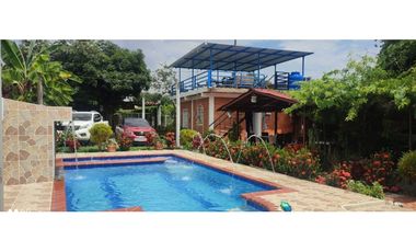 Finca de 553m2 con piscina en venta Santa Elena El Cerrito Valle