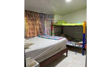 Finca de 553m2 con piscina en venta Santa Elena El Cerrito Valle