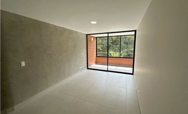 HERMOSO APARTAMENTO REMODELADO CERCA A OVIEDO