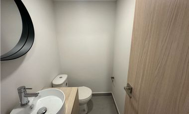HERMOSO APARTAMENTO REMODELADO CERCA A OVIEDO