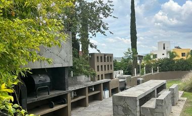 Casa en Venta / Renta en Fracc Santa Sofía Country Club (AMUEBLADA)