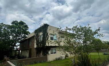 Casa en Venta / Renta en Fracc Santa Sofía Country Club (AMUEBLADA)