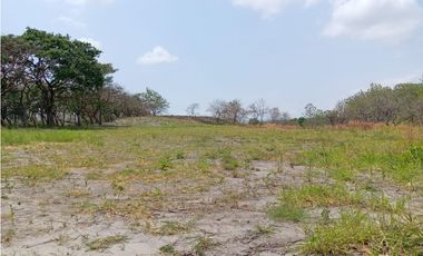 Se vende Terreno en Las Lajas (HH)