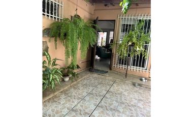 VENDO CASA UNIFAMILIAR EN CONDADO DEL REY $355.000