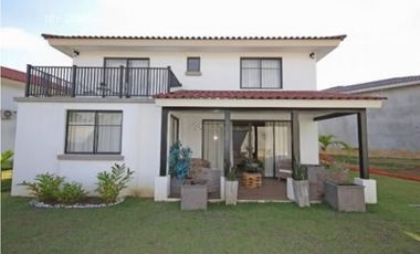 VENDO CASA EN LA CHORRERA COSTA VERDE ARCADIA – Modelo Lilia
