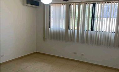 Venta de Casa en la Alameda , Calle principal