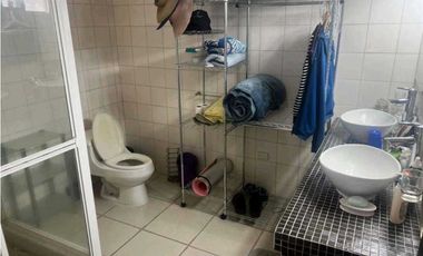 VENTA  DE CASA EN PUNTA BARCO VIEJO, LINDA Y AMUEBLADA