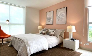 APARTAMENTO EN CLAYTON PARK II 3REC 2.5B 151M2 RODEADO DE NATURALEZA