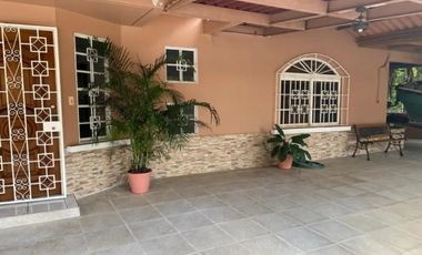 VENTA DE CASA EN CONDADO DEL REY
