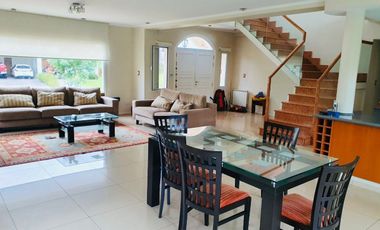 Hermosa Casa en Venta en Barrio Nuevo Quilmes