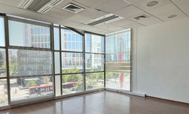 Oficina en Arriendo en A pasos de Escuela Militar