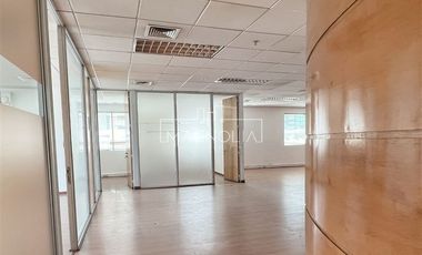 Oficina en Arriendo en A pasos de Escuela Militar