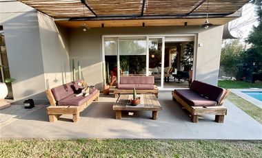 Casa en Venta en Laura De Noves / Sandro Boticelli