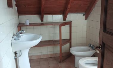 OPORTUNIDAD Venta De Casa Quinta En Hurlingham