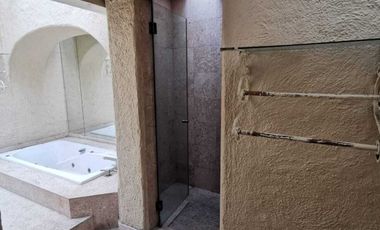 Casa en Venta en Bosques de las Lomas (m2c340)