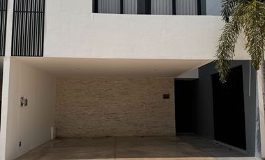 Casa en venta tipo TH con amenidades en Conkal, al norte de Mérida