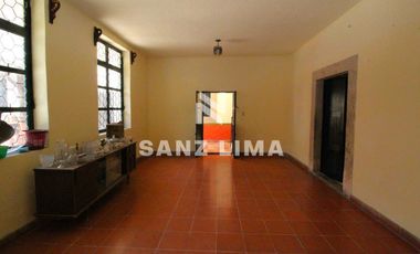 QUINTA CUITZEO: BELLA PROPIEDAD COLONIAL EN JARDIN PRINCIPAL, PARA USO COMERCIAL
