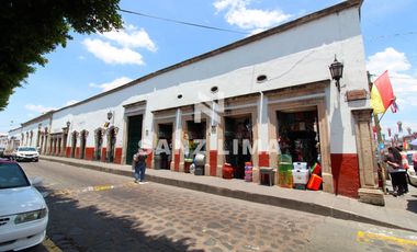 QUINTA CUITZEO: BELLA PROPIEDAD COLONIAL EN JARDIN PRINCIPAL, PARA USO COMERCIAL
