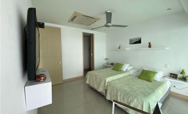 Apartamento amoblado en primera línea de playa