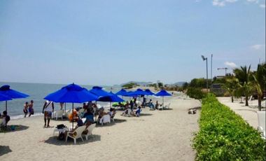 Apartamento amoblado en primera línea de playa