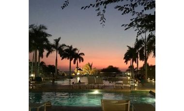 Apartamento amoblado en primera línea de playa