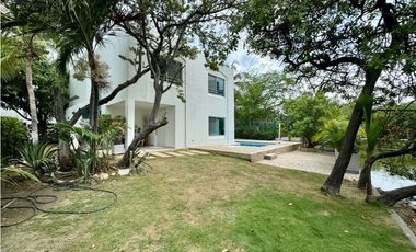 Casa de playa en venta en pozos colorados