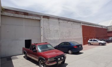 Se vende edificio y bodega en Tecamac, carretera Mexico-Pachuca