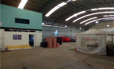 Se vende edificio y bodega en Tecamac, carretera Mexico-Pachuca